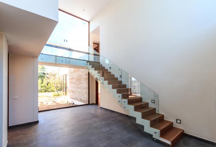 glass-staircase